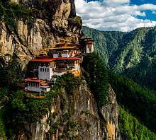 Фотообои URBAN Design UD3-107 Скальный монастырь Такцанг-лакханг в Бутане